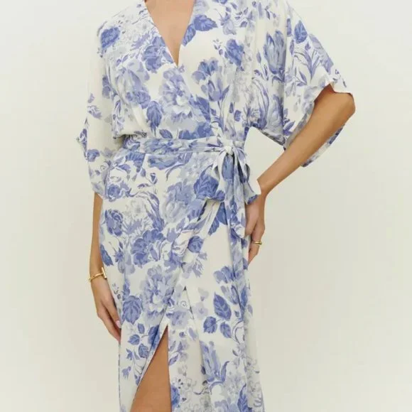 Reformation Winslow Dress- Size XS- Lucerne - Picture 2 of 5